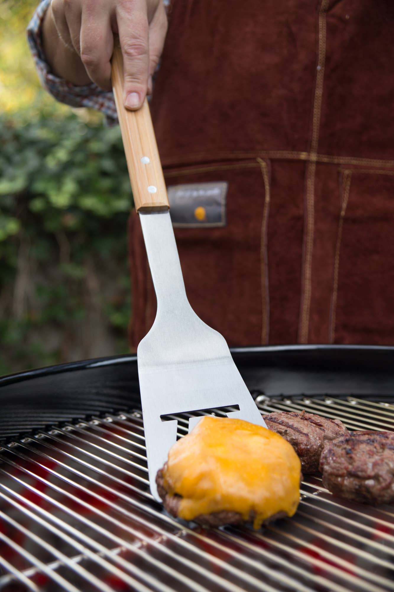 3 Piece Grill Set: Spatula, Tong, Brush