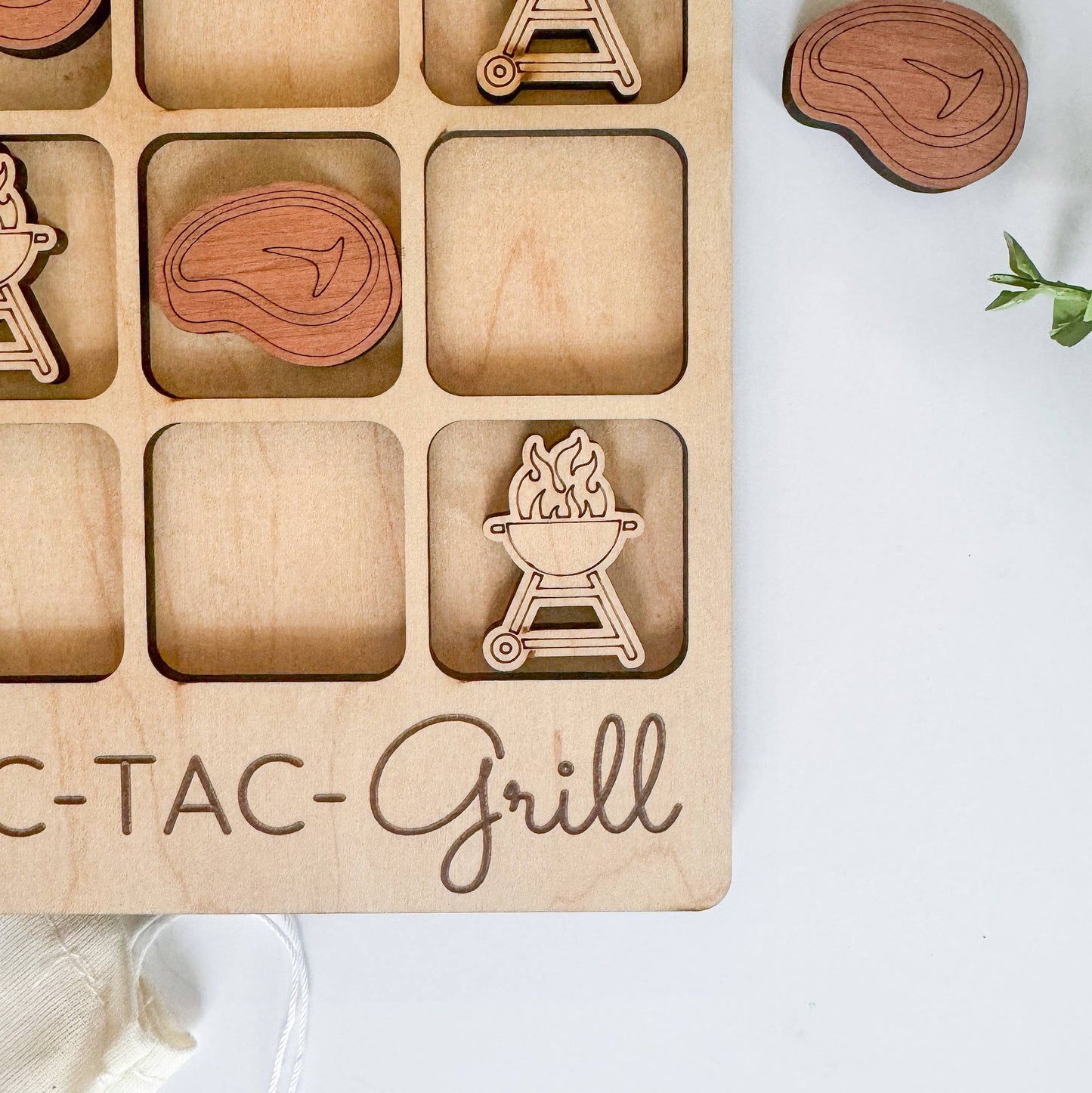 BBQ Tic-Tac-Toe Game | Portable Wooden Grill Gift Set
