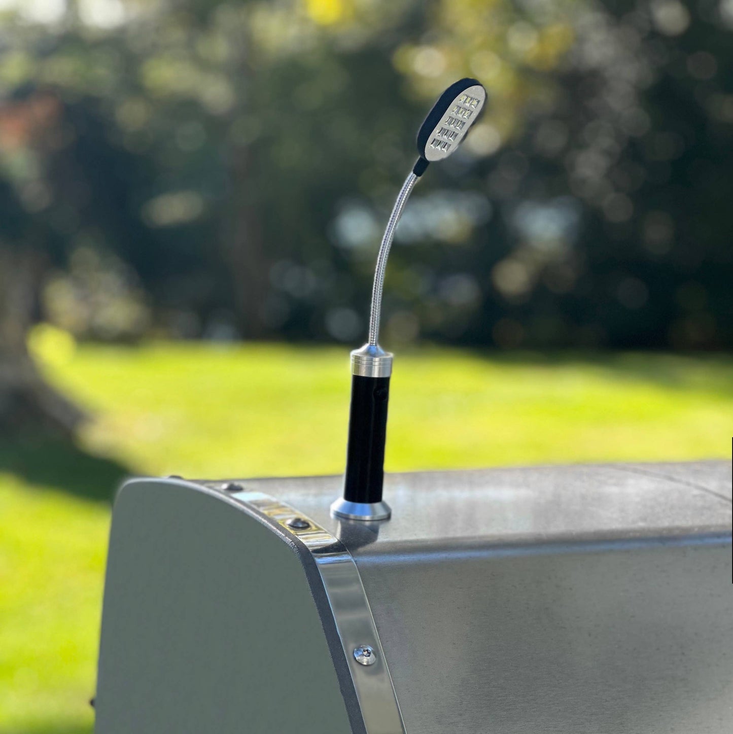 Outdoor Rotating Grill Light, Magnetic Base, 11.2"